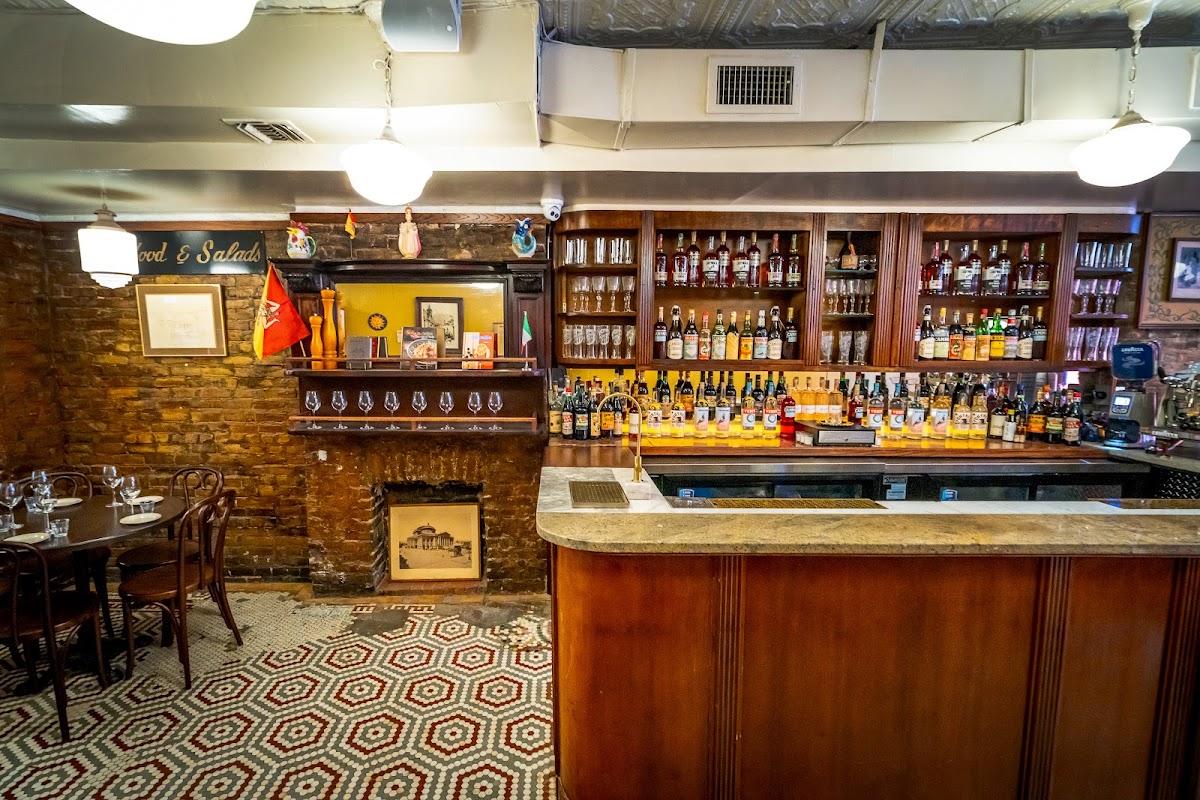 Bar Ferdinando Honors 121 Years by Refusing to Repeat It